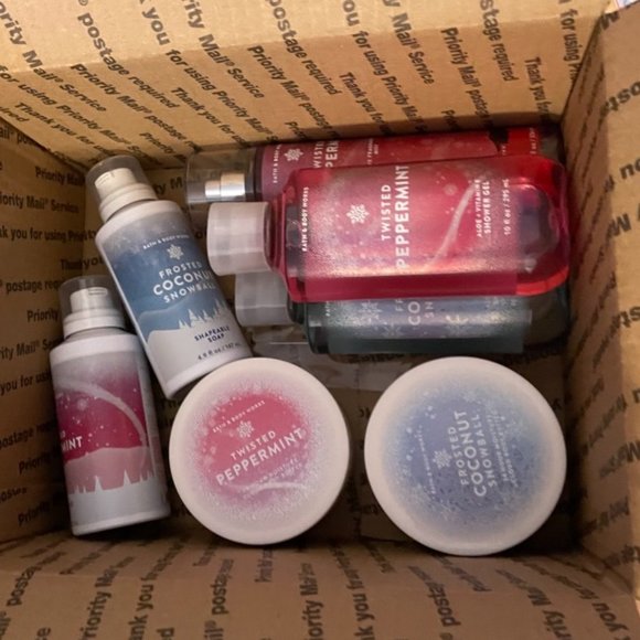 RESERVED! ✨3/$30 ❄️ Twisted Peppermint Bath & Body Shower Set - Picture 2 of 2